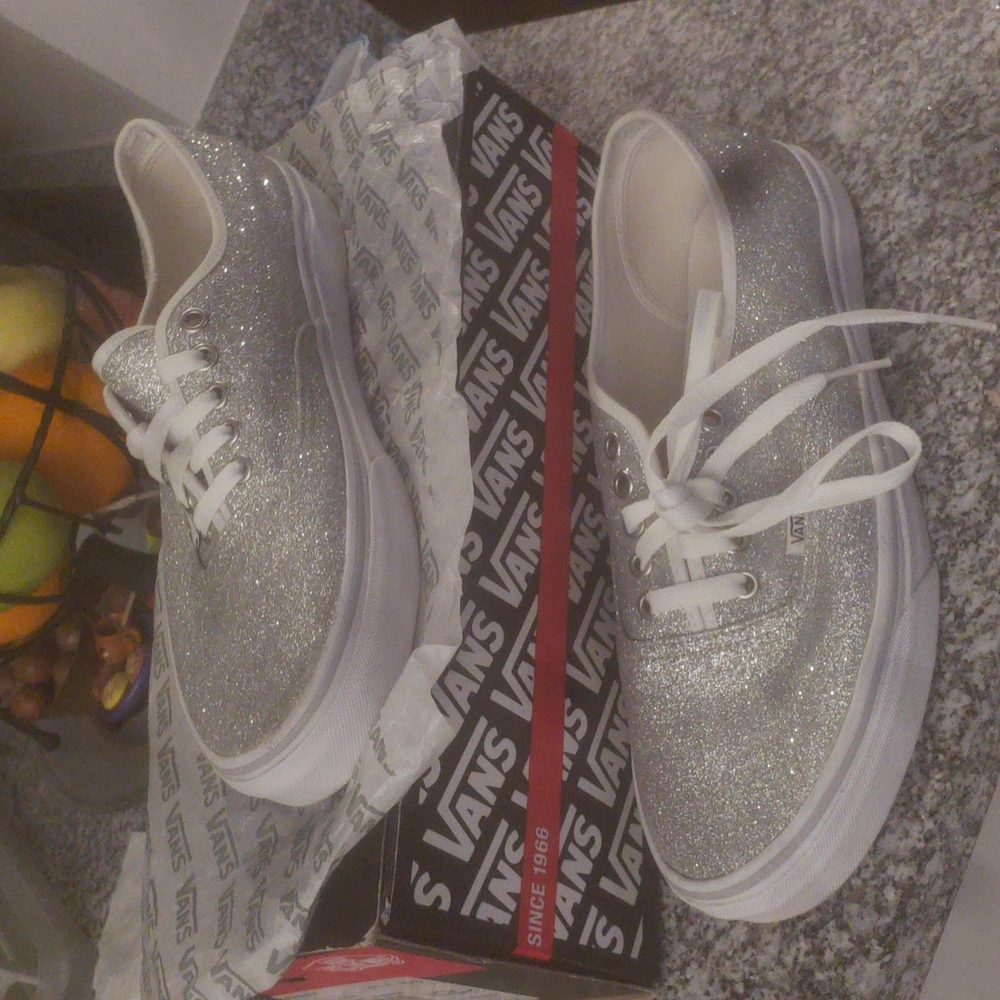Van's